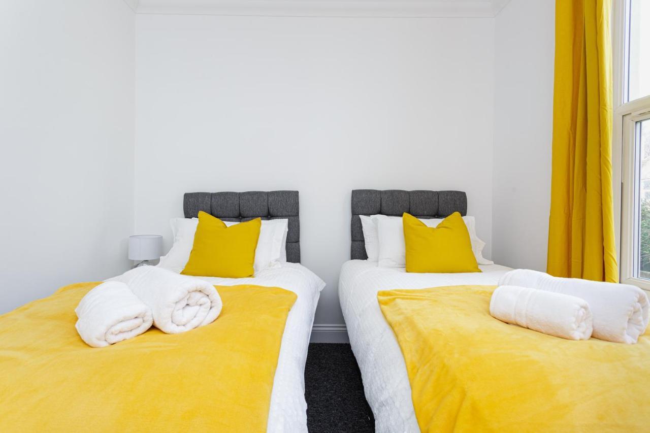 Luxury Granada Apartments - 1 & 2 Bed Flats W Free Parking Perfect For Contractors, Students Near The Beach Portsmouth Habitación foto